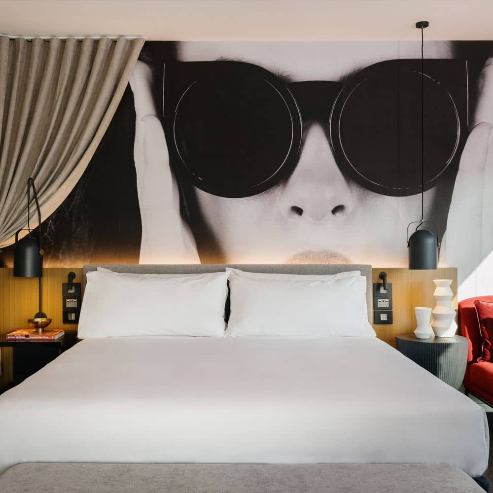 Hotel Indigo Melbourne On Flinders, an IHG Hotel - King Bed Standard