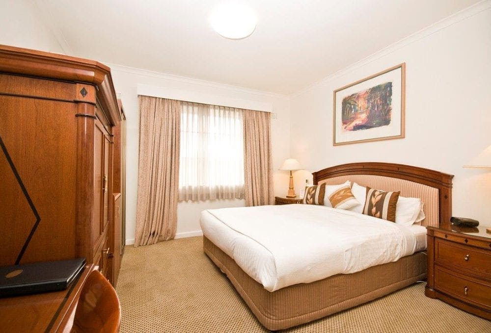 Country Plaza Motel Queanbeyan - Deluxe King room