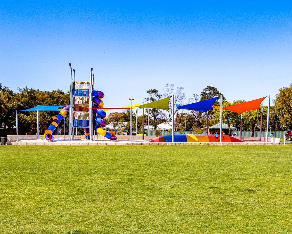 Playground & Jumping Pillow
