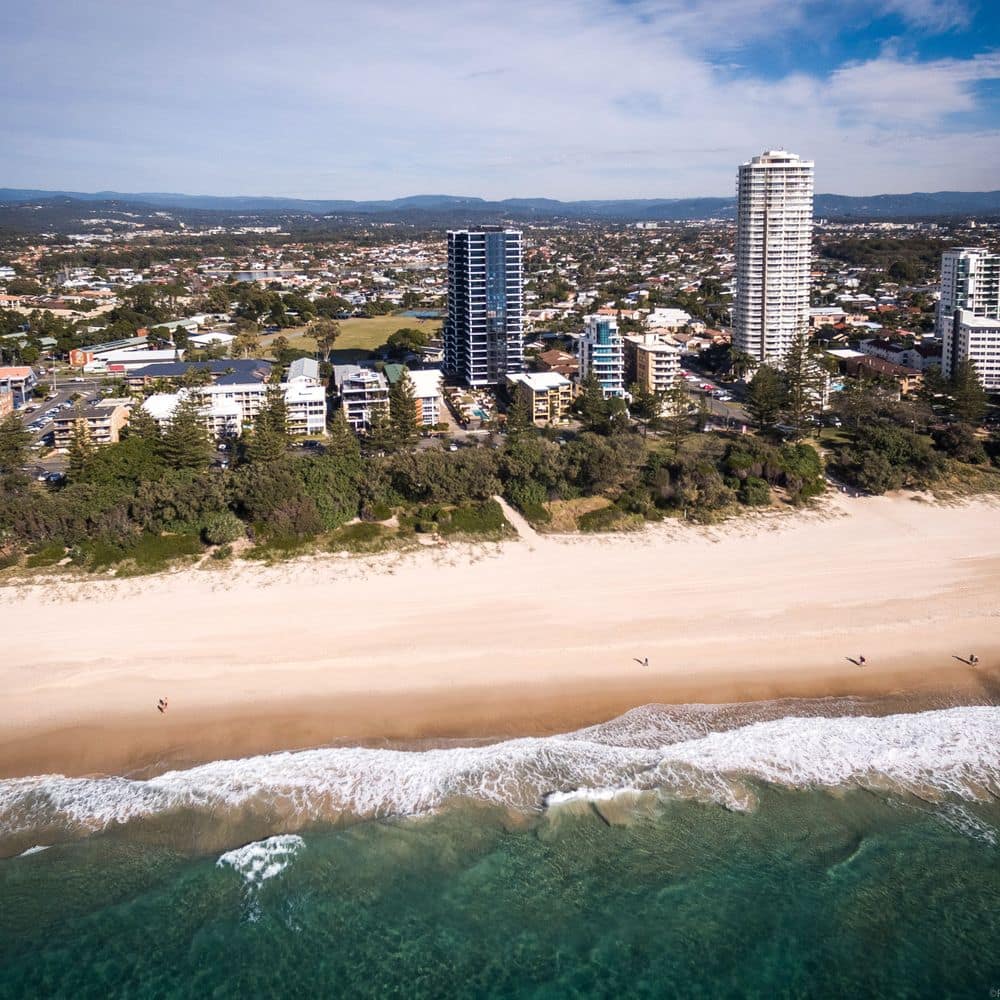 Boardwalk Burleigh Beach | Burleigh Heads | Jetstar Hotels Australia