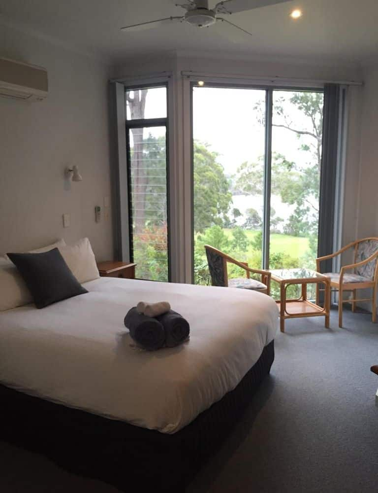 Queen Riverview Rooms