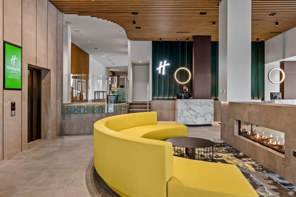Holiday Inn Queenstown Remarkables Park, an IHG Hotel - Lobby