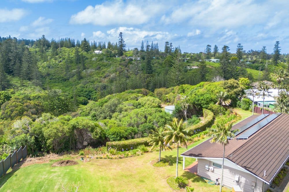 Daydreamer Apartments - Aerial View to the Rolling Valley beyond
