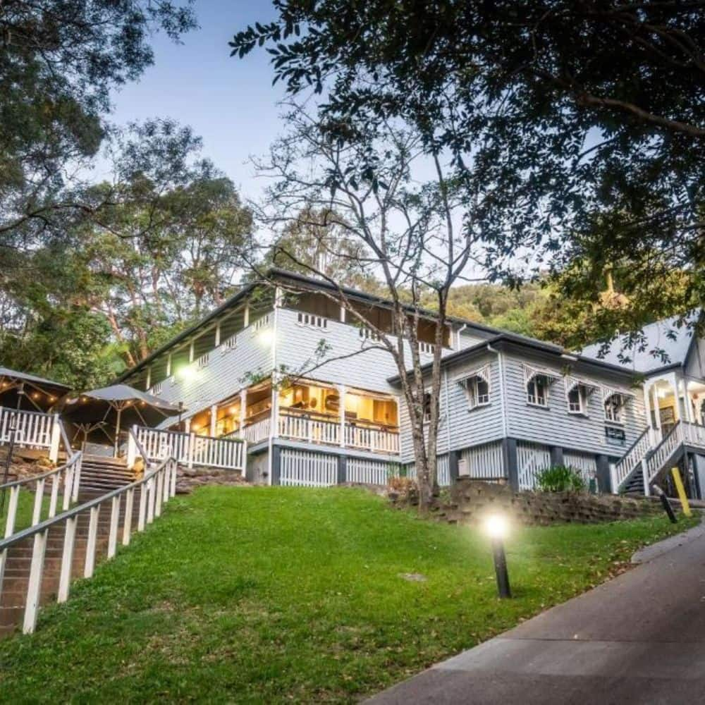 Halse Lodge Noosa - Property Entrance 