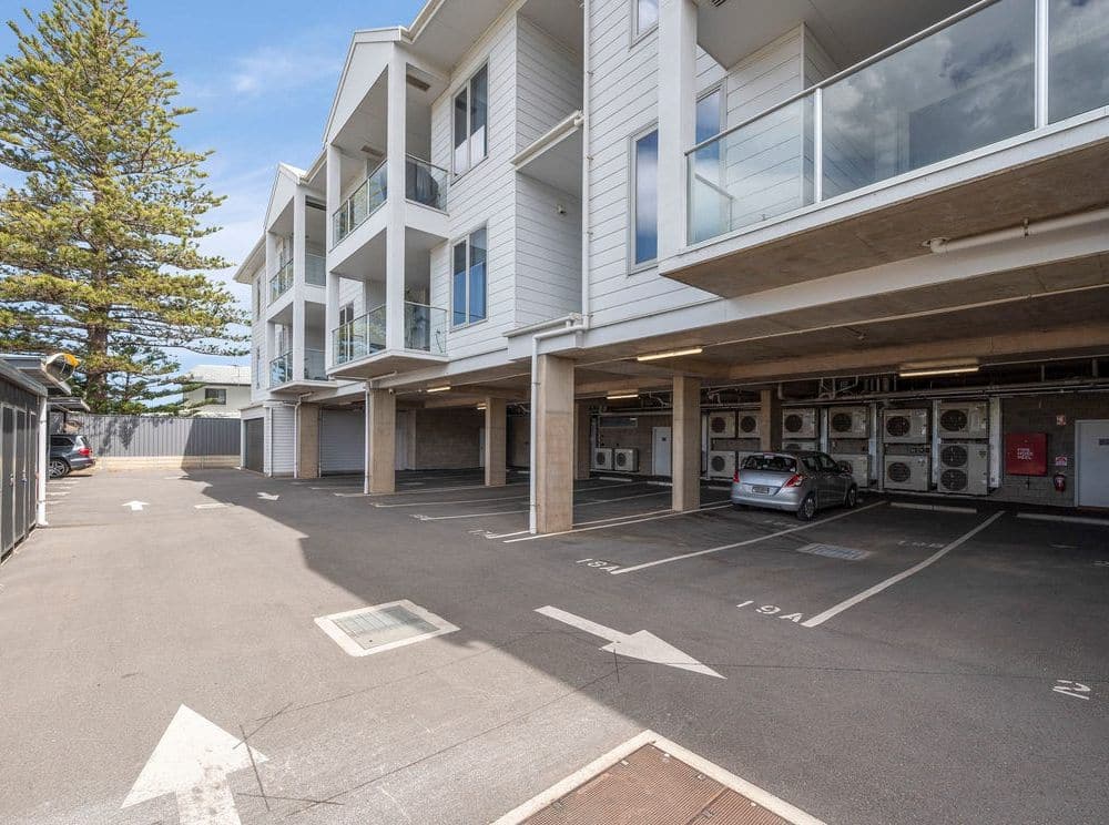 2 Carparks provided behind secure gates